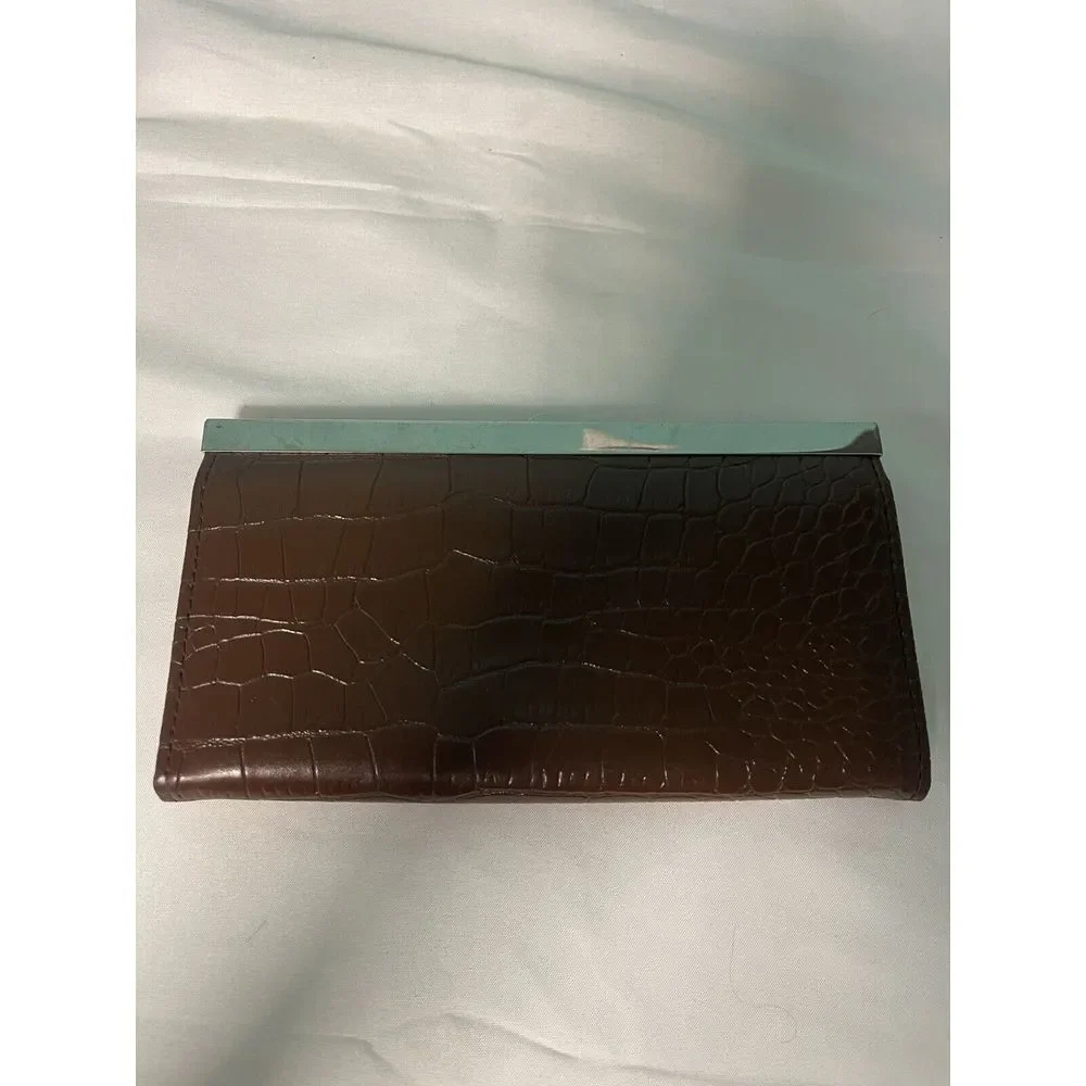 Woman's Cognac Alligator Bi-Fold Snap Wallet‎